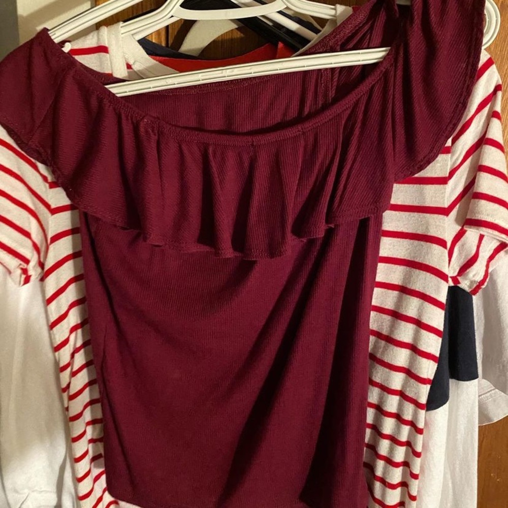 ambiana size small maroon off the shoulder blouse